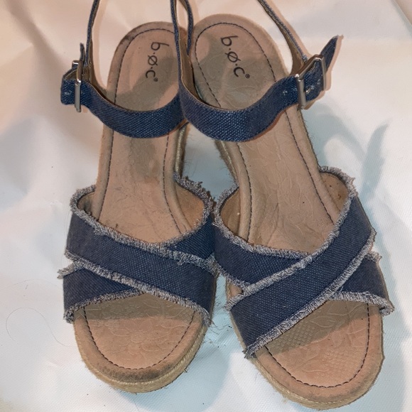 I BELIEVE THEY'RE NWOT! 💗 CUTE DENIM B.O.C.s match all... - Picture 2 of 4